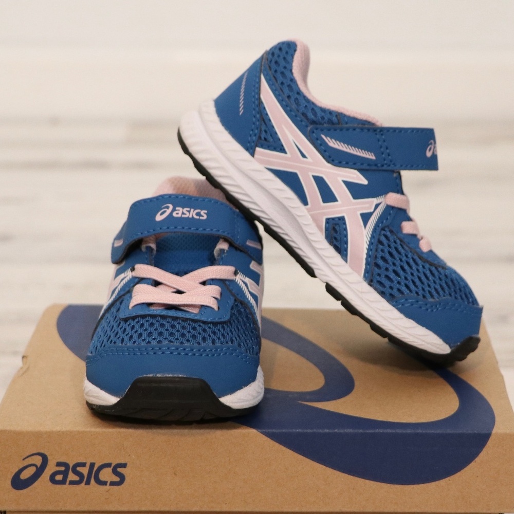 Asics Kids Sneakers in Blue and Pink